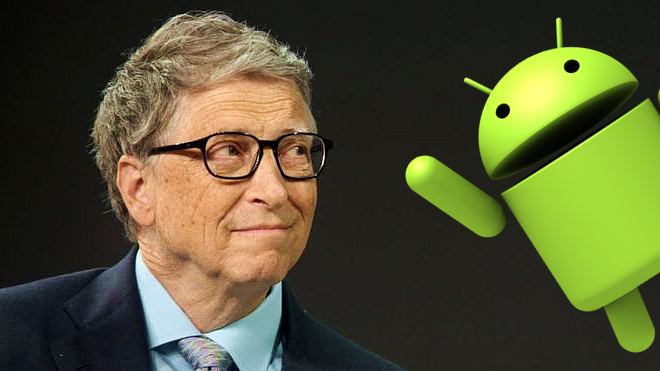 Bill Gates utiliza un smartphone con Android
