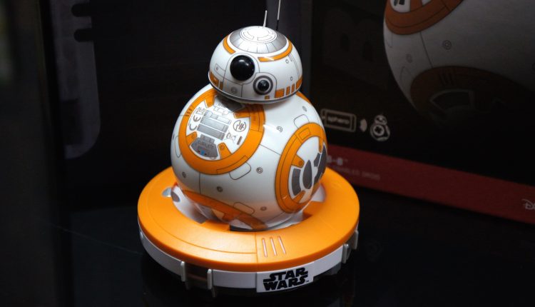 BB-8 unboxing Star Wars2