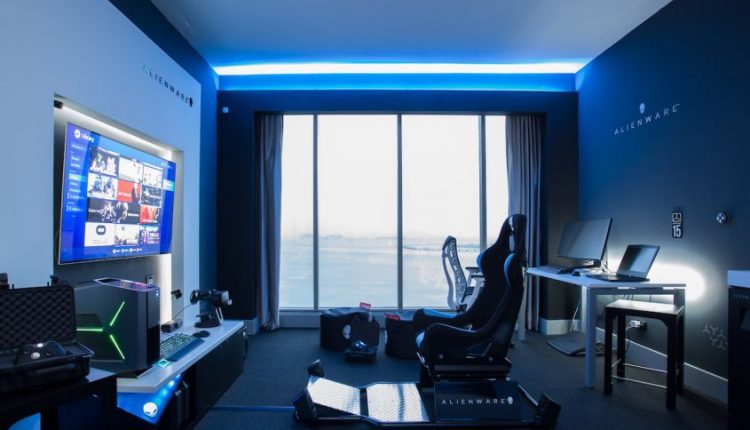 Hilton_Panama_Alienware_Room_Gaming_hotel_room_11