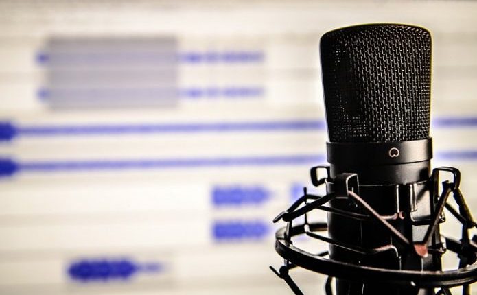 microphone-microfono-pixabay-695×450