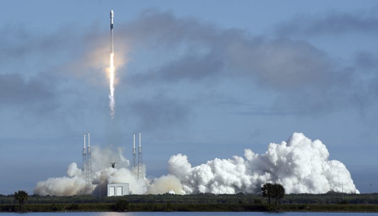 SpaceX Launches Starlink Satellites in Cape Canaveral, USA – 17