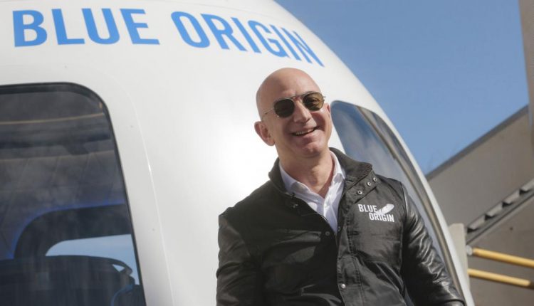 Jeff-Bezos-Blue-Origin