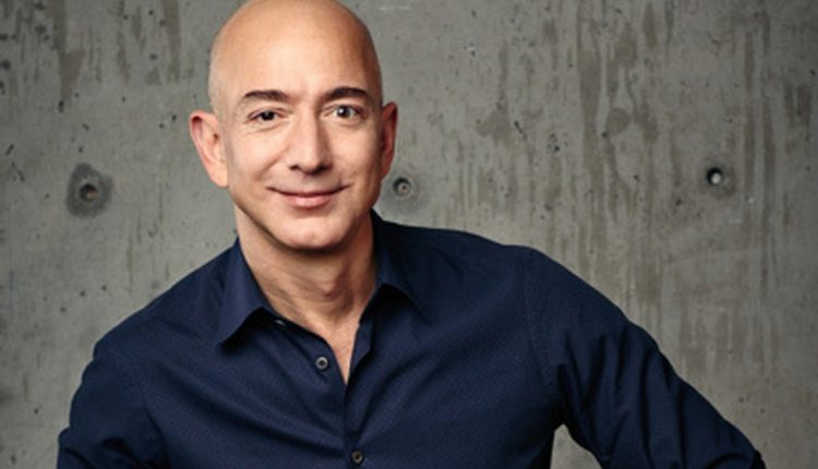 Ty-phu-Jeff-Bezos-xem-cuoc-doi-la-nhung-su-lua-chon-getFly-crm