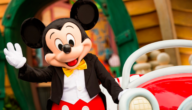 Disney-celebra-los-90-años-de-Mickey-Mouse-en-todo-el-planeta-1280×720