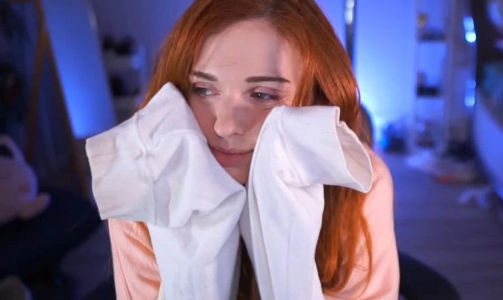 streamer-amouranth-revela-ser-vi